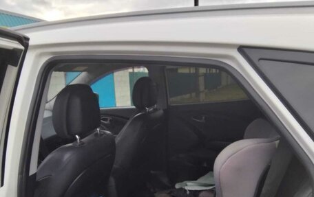 Hyundai ix35 I рестайлинг, 2013 год, 1 150 000 рублей, 18 фотография