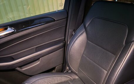 Mercedes-Benz GLS, 2016 год, 4 500 000 рублей, 15 фотография