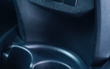 Toyota Vitz, 2017 год, 1 050 000 рублей, 20 фотография