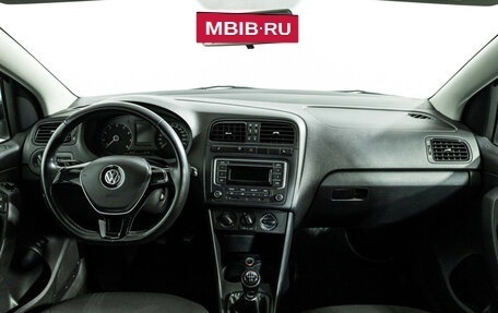 Volkswagen Polo VI (EU Market), 2015 год, 799 585 рублей, 13 фотография