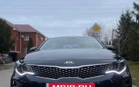 KIA K5 II, 2017 год, 2 100 000 рублей, 3 фотография