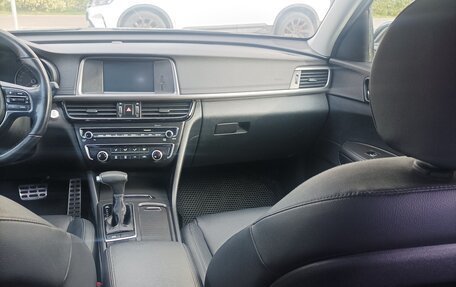 KIA K5 II, 2017 год, 2 100 000 рублей, 13 фотография