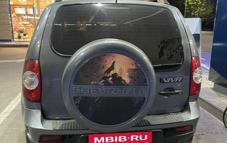 Chevrolet Niva I рестайлинг, 2009 год, 550 000 рублей, 2 фотография