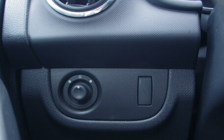 Renault Sandero II рестайлинг, 2017 год, 1 299 000 рублей, 22 фотография