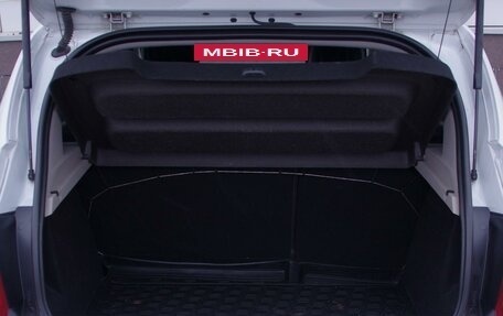 Renault Sandero II рестайлинг, 2017 год, 1 299 000 рублей, 25 фотография