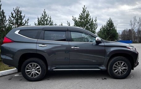 Mitsubishi Pajero Sport III рестайлинг, 2018 год, 2 420 000 рублей, 6 фотография