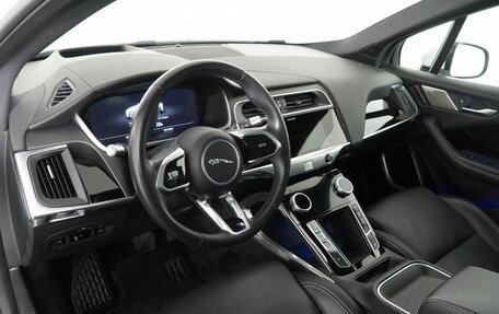 Jaguar I-Pace I, 2020 год, 4 500 000 рублей, 9 фотография