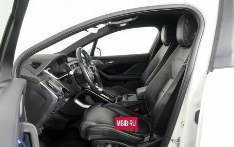 Jaguar I-Pace I, 2020 год, 4 500 000 рублей, 8 фотография