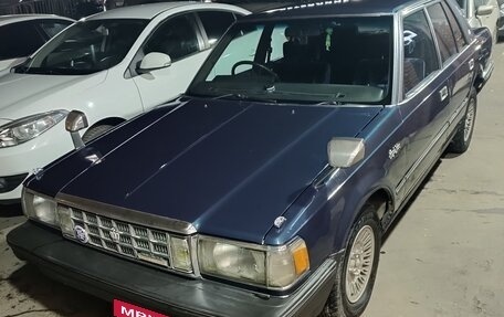 Toyota Crown, 1987 год, 850 000 рублей, 1 фотография