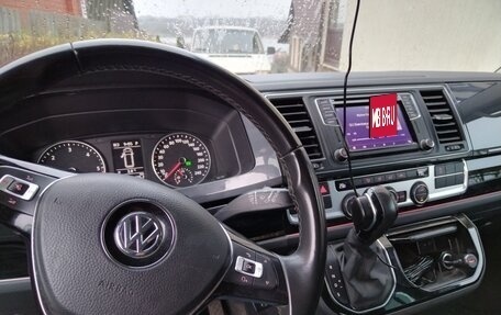 Volkswagen Multivan T6 рестайлинг, 2018 год, 5 500 000 рублей, 2 фотография