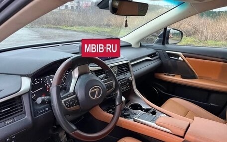 Lexus RX IV рестайлинг, 2021 год, 5 400 000 рублей, 5 фотография