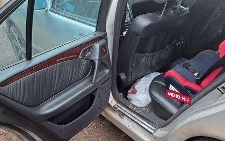 Mercedes-Benz E-Класс, 1998 год, 200 000 рублей, 13 фотография