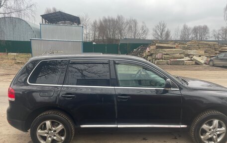 Volkswagen Touareg III, 2006 год, 1 500 000 рублей, 2 фотография