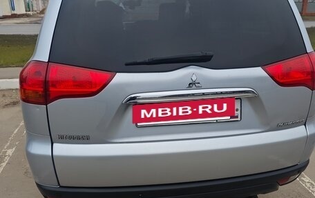 Mitsubishi Pajero Sport II рестайлинг, 2011 год, 1 690 000 рублей, 7 фотография