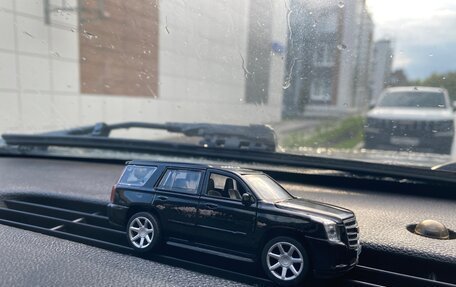 Cadillac Escalade III, 2007 год, 1 300 000 рублей, 8 фотография