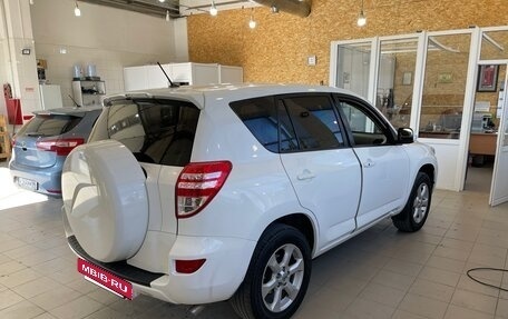 Toyota RAV4, 2011 год, 1 620 000 рублей, 2 фотография