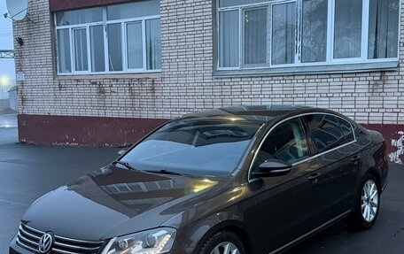 Volkswagen Passat B7, 2012 год, 1 350 000 рублей, 8 фотография