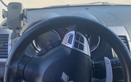 Mitsubishi Outlander III рестайлинг 3, 2008 год, 13 фотография