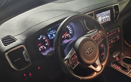 KIA Sportage IV рестайлинг, 2018 год, 2 500 000 рублей, 8 фотография