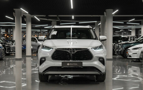 Toyota Highlander, 2025 год, 6 100 000 рублей, 3 фотография