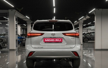 Toyota Highlander, 2025 год, 6 100 000 рублей, 6 фотография