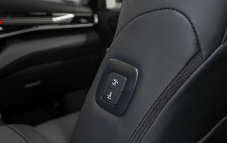 Toyota Highlander, 2025 год, 6 100 000 рублей, 19 фотография