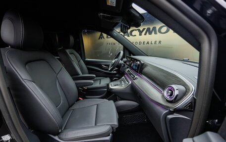 Mercedes-Benz V-Класс, 2025 год, 14 840 000 рублей, 22 фотография