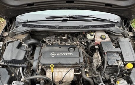 Opel Astra J, 2011 год, 620 000 рублей, 9 фотография