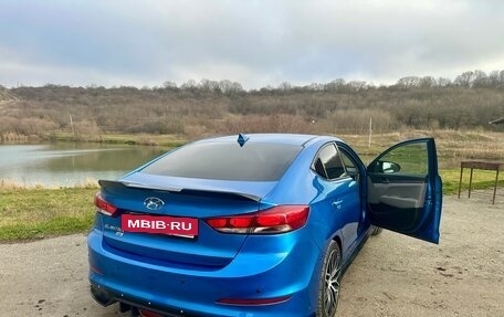 Hyundai Elantra VI рестайлинг, 2016 год, 1 600 000 рублей, 7 фотография