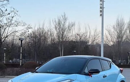 Toyota C-HR I рестайлинг, 2023 год, 2 650 155 рублей, 1 фотография