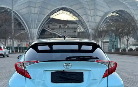 Toyota C-HR I рестайлинг, 2023 год, 2 650 155 рублей, 4 фотография