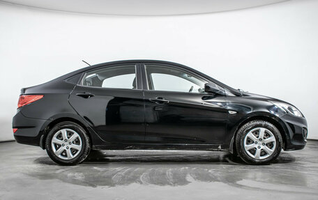 Hyundai Solaris II рестайлинг, 2011 год, 730 000 рублей, 4 фотография