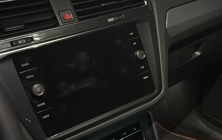 Volkswagen Tiguan II, 2021 год, 3 450 000 рублей, 11 фотография