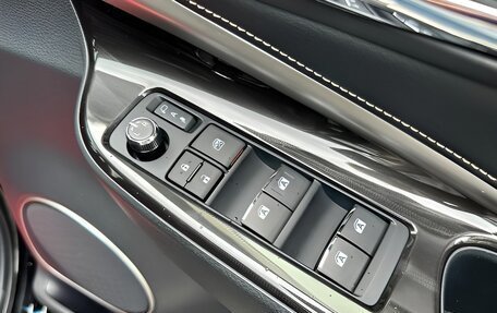 Toyota Harrier, 2019 год, 2 680 000 рублей, 16 фотография