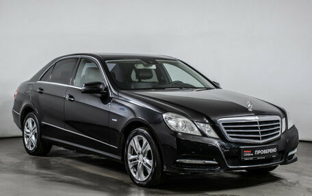 Mercedes-Benz E-Класс, 2011 год, 1 400 000 рублей, 3 фотография