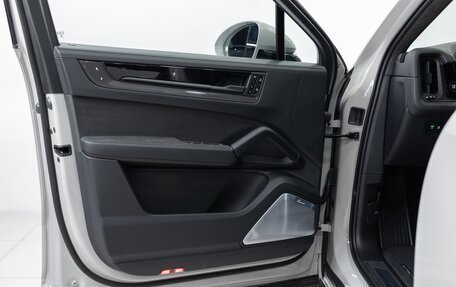 Porsche Cayenne III, 2025 год, 25 490 000 рублей, 8 фотография