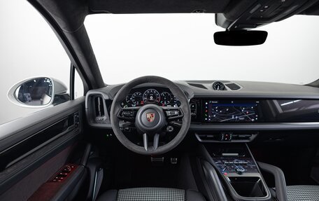 Porsche Cayenne III, 2025 год, 25 490 000 рублей, 13 фотография