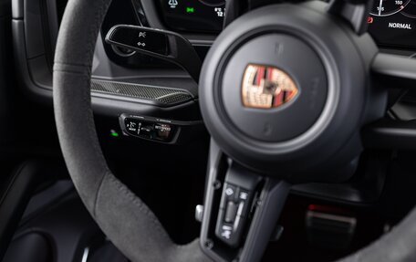 Porsche Cayenne III, 2025 год, 25 490 000 рублей, 15 фотография