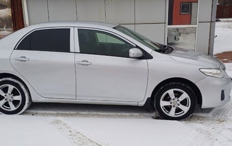 Toyota Corolla, 2011 год, 870 000 рублей, 10 фотография