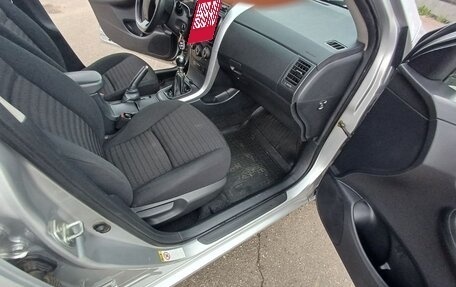 Toyota Corolla, 2011 год, 870 000 рублей, 18 фотография