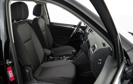 Volkswagen Tiguan II, 2018 год, 2 697 444 рублей, 8 фотография