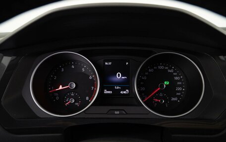 Volkswagen Tiguan II, 2018 год, 2 697 444 рублей, 22 фотография