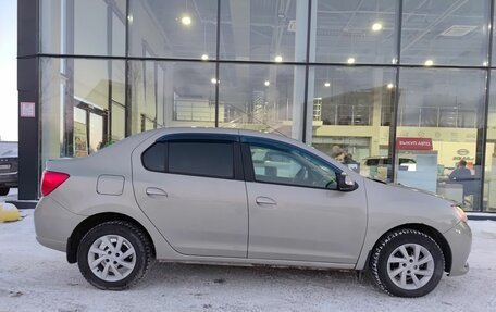 Renault Logan II, 2015 год, 680 000 рублей, 5 фотография