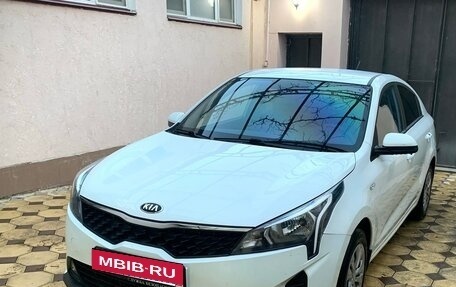 KIA Rio IV, 2021 год, 1 460 000 рублей, 2 фотография