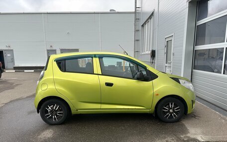 Chevrolet Spark III, 2011 год, 390 000 рублей, 4 фотография