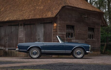 Mercedes-Benz SL-Класс, 1968 год, 13 500 000 рублей, 5 фотография