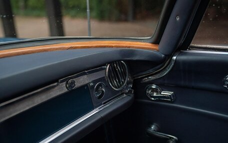 Mercedes-Benz SL-Класс, 1968 год, 13 500 000 рублей, 16 фотография