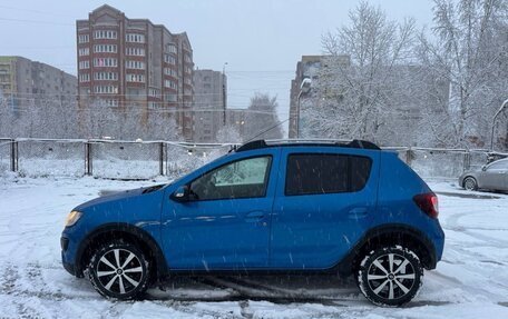 Renault Sandero II рестайлинг, 2015 год, 695 000 рублей, 2 фотография