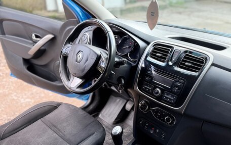 Renault Sandero II рестайлинг, 2015 год, 695 000 рублей, 12 фотография