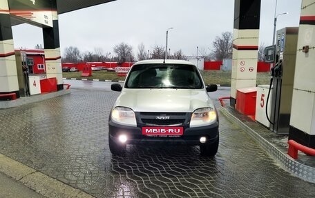 Chevrolet Niva I рестайлинг, 2004 год, 250 000 рублей, 3 фотография